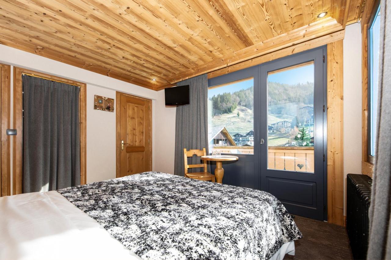 Hotel-Chalet Les Ecureuils Restaurant, Piscine, Garage Le Grand-Bornand Eksteriør billede