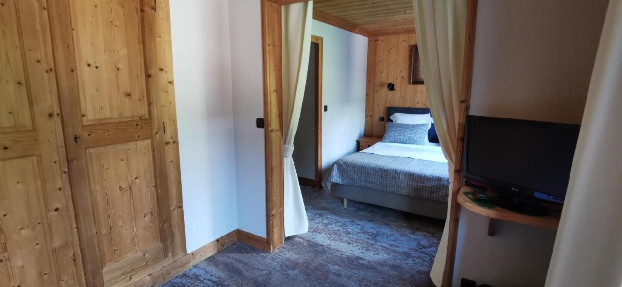 Hotel-Chalet Les Ecureuils Restaurant, Piscine, Garage Le Grand-Bornand Eksteriør billede