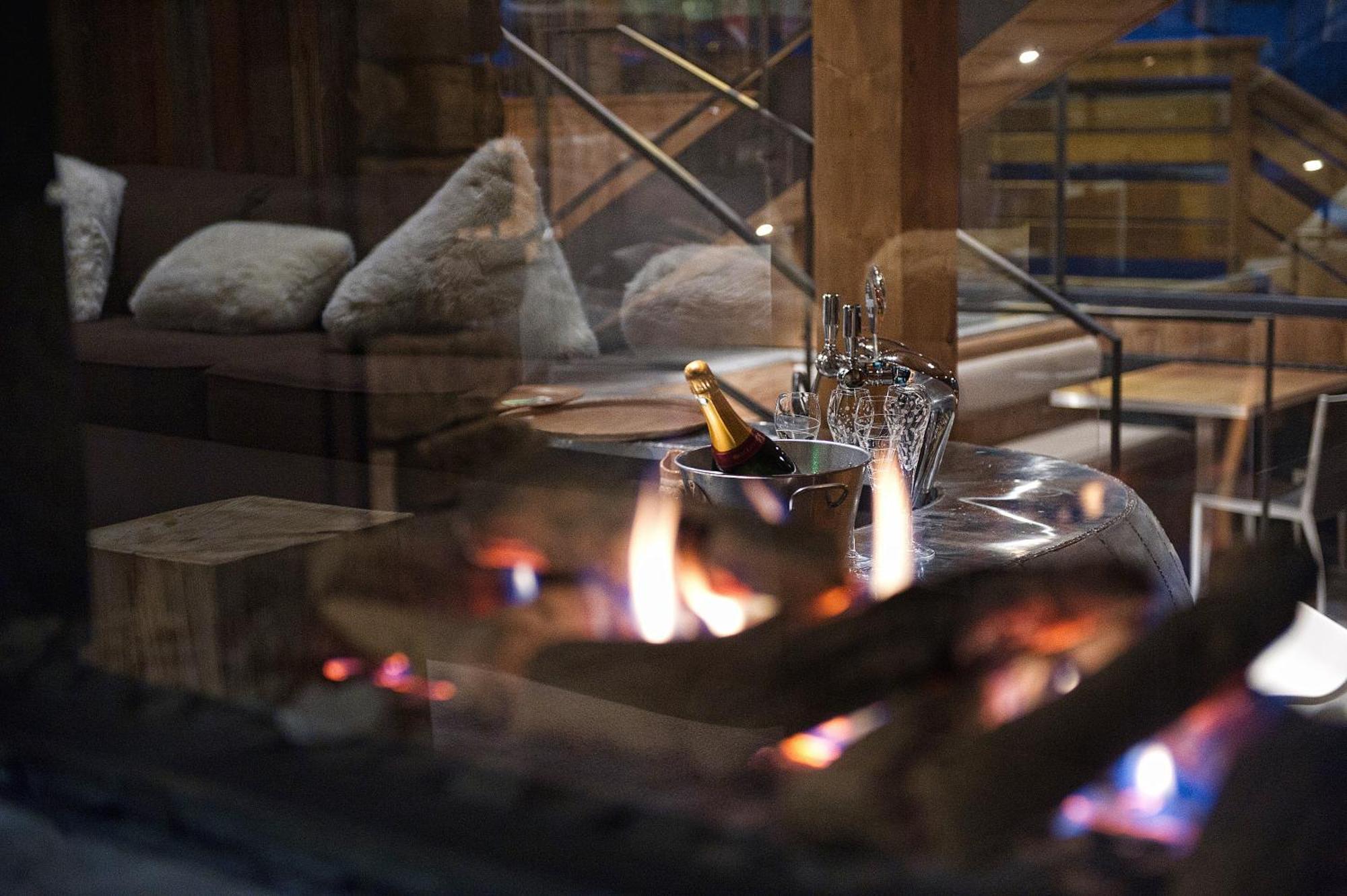 Hotel-Chalet Les Ecureuils Restaurant, Piscine, Garage Le Grand-Bornand Eksteriør billede