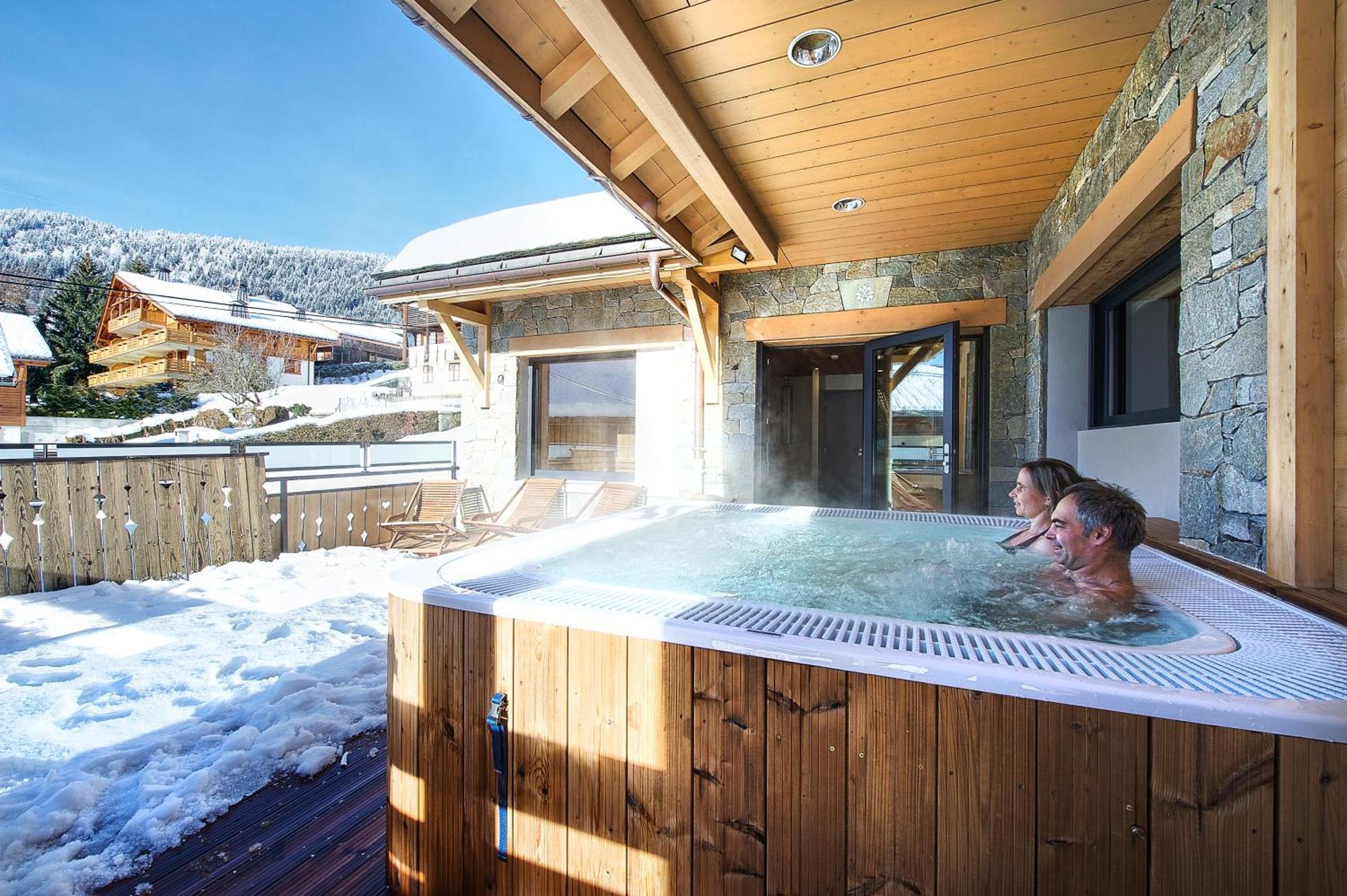 Hotel-Chalet Les Ecureuils Restaurant, Piscine, Garage Le Grand-Bornand Eksteriør billede